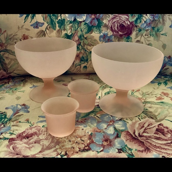 VINTAGE COTTON CANDY PINK FROSTED SATIN 4 pc SET 2 5”x 4” COMPOTE & 2 VOTIVES - Picture 9 of 16